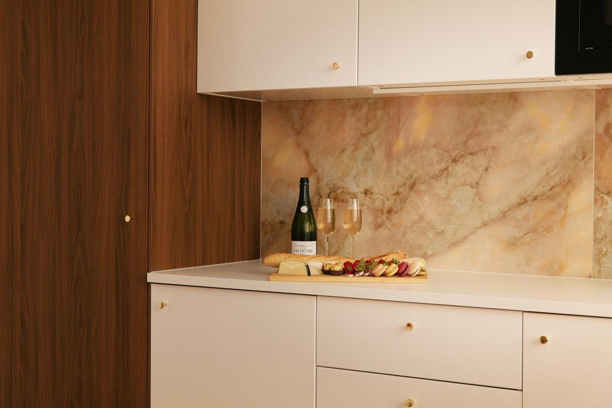 Lavie Maison Marais Sauna Hot Tub Apartment